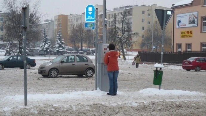 Narutowicza: Zamiast parkingu pawilon handlowy?