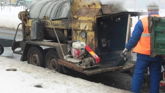 Trwa wielkie łatanie piotrkowskich dziur