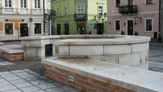 Murkiem na Starym Mieście interesowało się CBA?