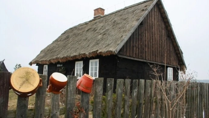 Region: Przyszłość z gliny i słomy