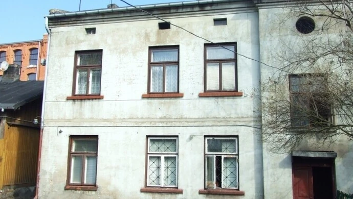 Tragiczny pożar w Piotrkowie: Dwie osoby nie żyją