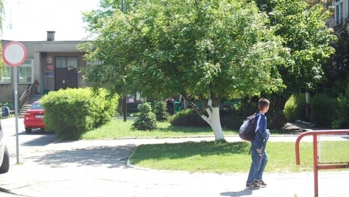 Szkoła: Do toalety bez papieru i mydła?