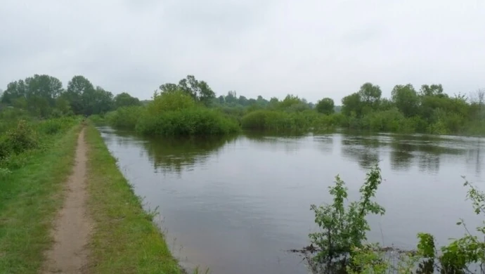 Sulejów: Stan Pilicy zamiast opadać - podnosi się