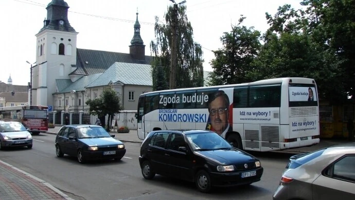 Autobus wyborczy Komorowskiego w Piotrkowie