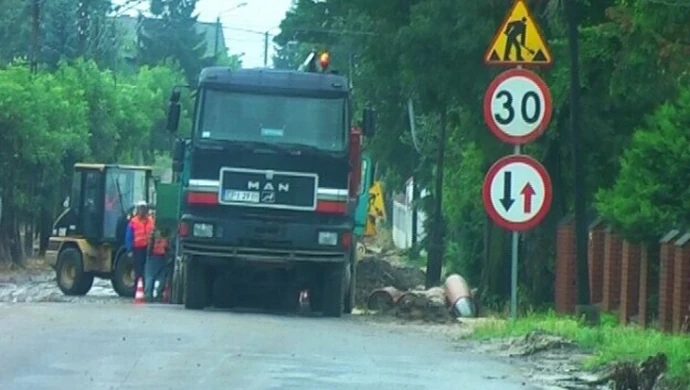 Piotrków: Podtopienia na Zalesickiej i Podmiejskiej
