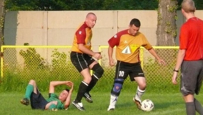 Niezrzeszeni grają dalej