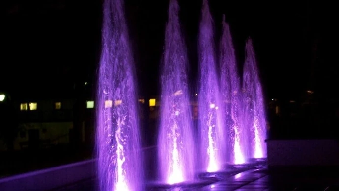 W Piotrkowie testowali nową fontannę