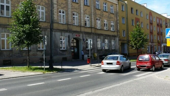 SP 10 w Piotrkowie - do 2012 się nie zawali 