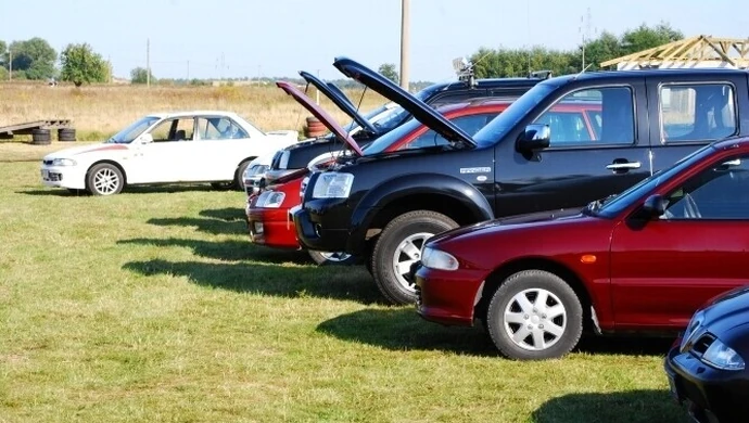 XI zlot samochodów Mitsubishi w Piotrkowie