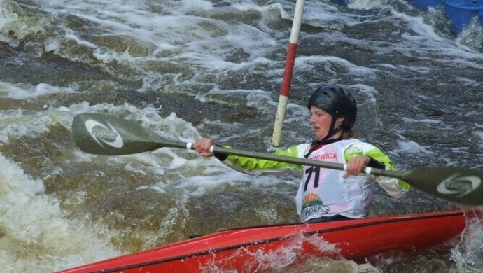 Widowiskowe zmagania na torze w Drzewicy