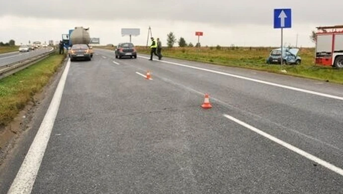 Tomaszów: 18-letni kierowca sprawcą wypadku