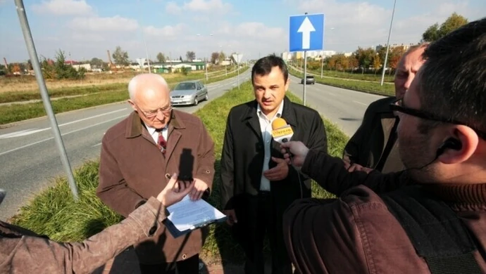 Piotrkowska Lewica: Kiedy rozjadą nas TIR-y?