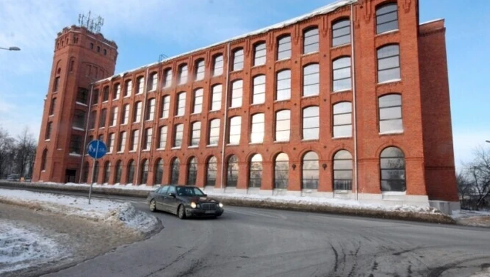 Nowa galeria handlowa w budynku po Sigmatexie