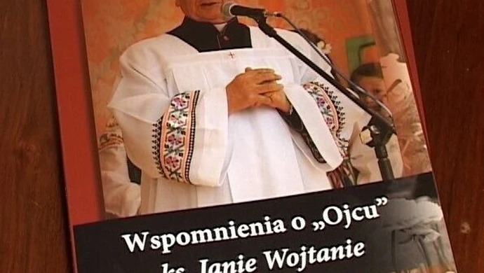 Wspomnienie o księdzu w formie książki