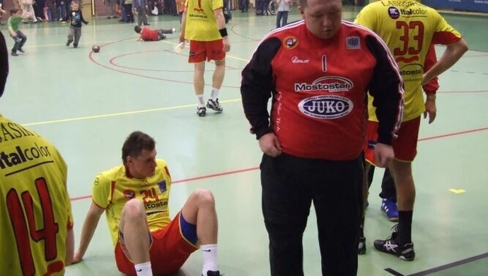 Piotrkowianin na dnie. Jak z niego się podnieść?