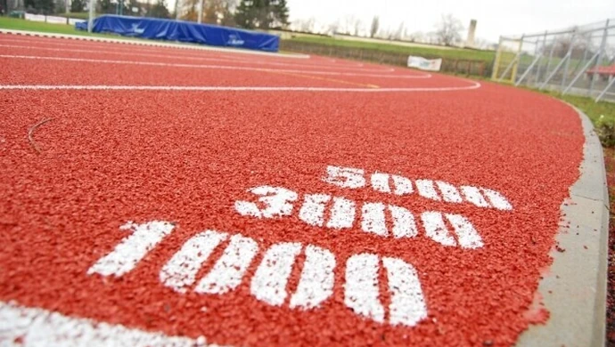 Linie startów na stadionie Concordii prawidłowe