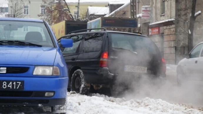 Utknąłeś w zaspie? Zadzwoń po Straż Miejską