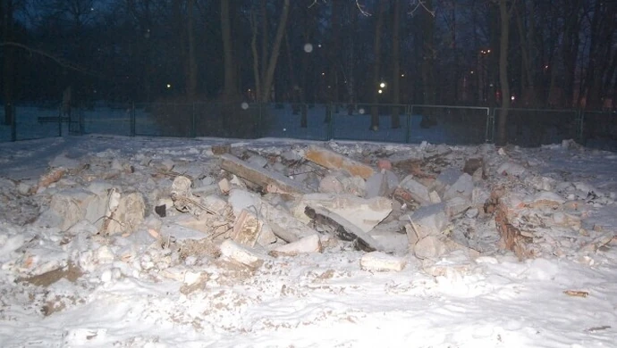 Piotrków: Szalet zburzony