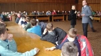 Bezpieczne ferie z piotrkowską policją