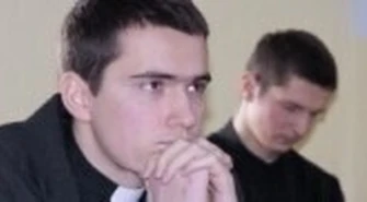 W milczeniu przez kilkadziesiąt dni