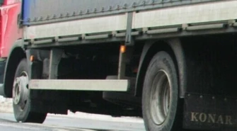 Gorzkowice: TIR-y rozjeżdżają gminę