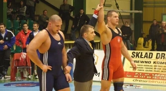 Zapaśnicy jadą po grad medali