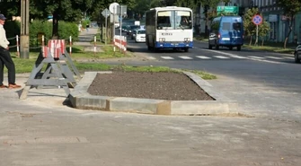 Piotrków: Znak na Polnej nie wystarczył