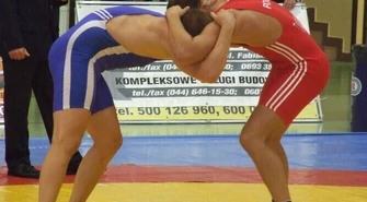 Grad medali piotrkowskich zapaśników