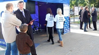 Kandydat PO na prezydenta wychodzi do ludzi