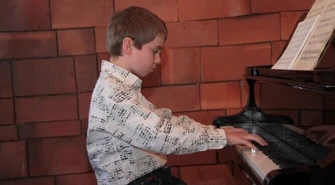 Piotrków: Przedszkolaki uczą się słuchać muzyki