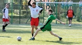 Chcesz skorzystać z "Orlika", zapisz się na listę