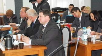 Rada nie obniżyła prezydentowi wynagrodzenia