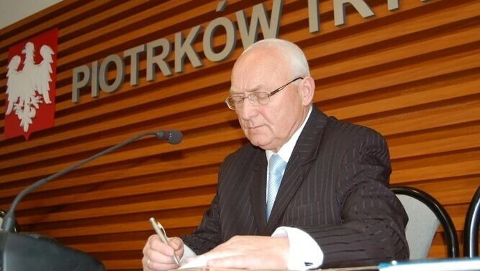 Dziemdziora zachowa fotel przewodniczącego rady?