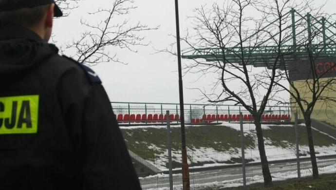 Powiat piotrkowski: (Pseudo)kibice vs policja