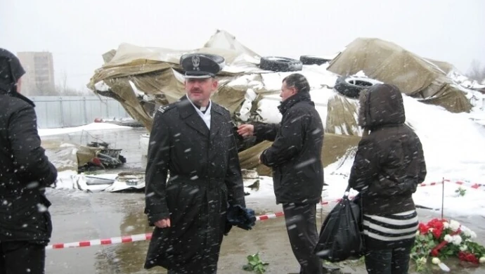 Złamana brzoza ścisnęła za gardło...