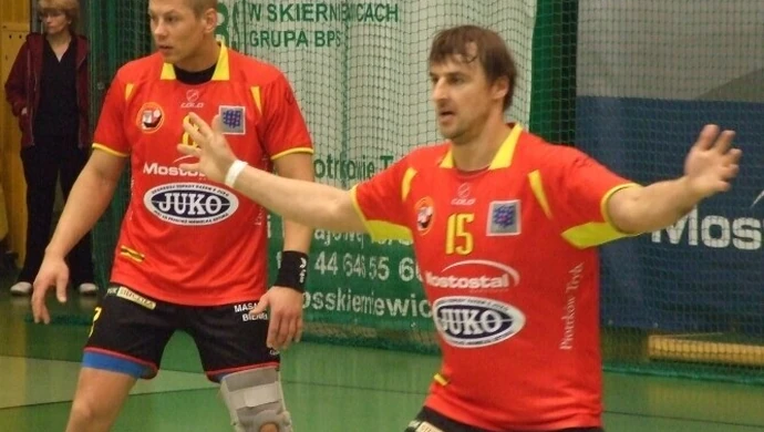 Wygrana na otarcie łez. Dziesięć goli Bartosza Wusztera