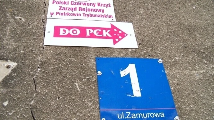 Czy Polski Czerwony Krzyż wyląduje na bruku? 