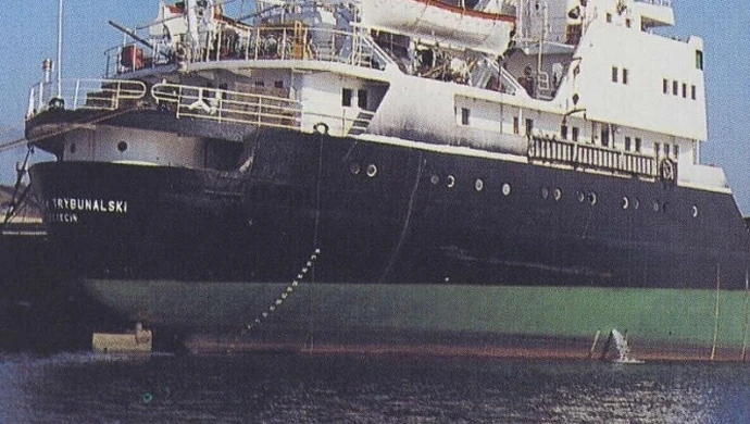 &#8222;Piotrków Trybunalski&#8221; na  morzach i oceanach