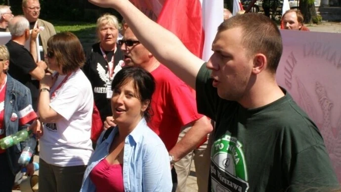 Niech ludzie usłyszą dźwięk pustych garnków!