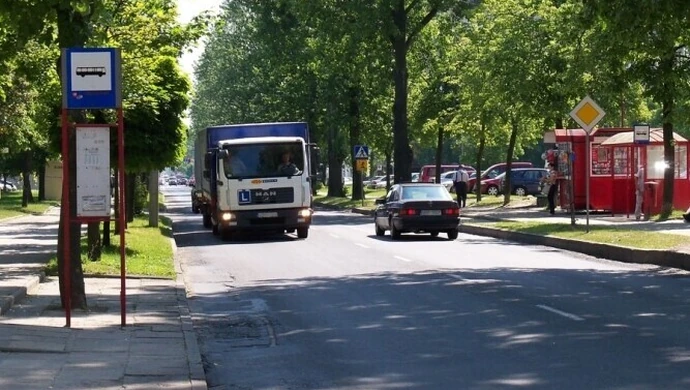 Od 7 lat proszą o budowę zatok autobusowych
