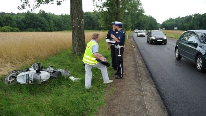 Tragedia na drodze - nie żyje proboszcz z Wadlewa