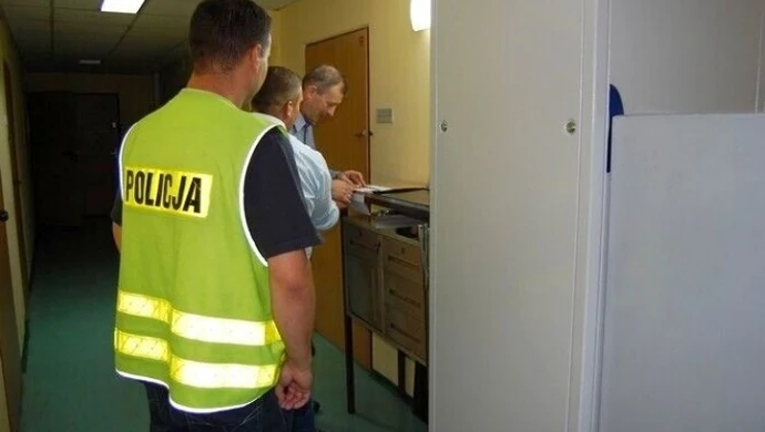 Radomsko: Kradli na&#8230; lep na szczury