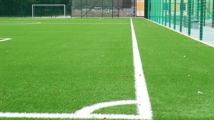 Przy Broniewskiego nadal czekają na Orlika