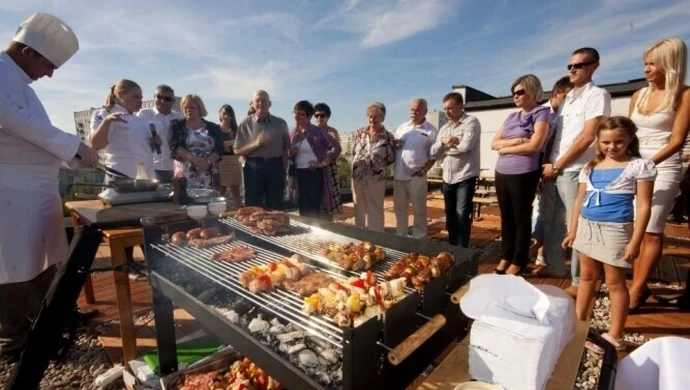 Piotrków: W Hotelu Vestil żegnali lato