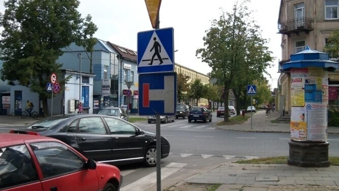 Piotrków: Ten znak jest za nisko