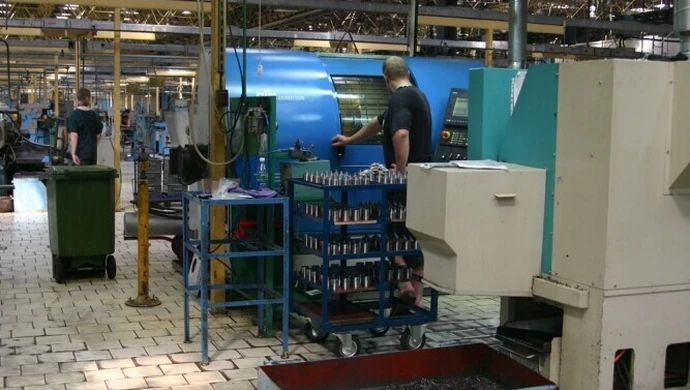 Konkretny zawód czy trzy litery przed nazwiskiem?