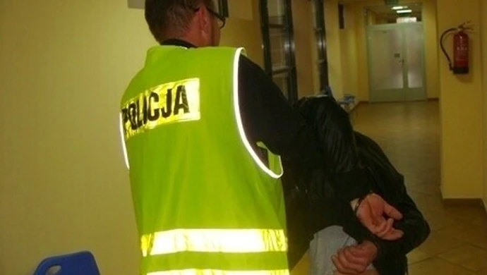 Piotrkowianin zażartował, że to napad na bank 