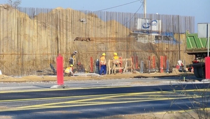 Piotrków: Powstaje nowy wiadukt rakowski 