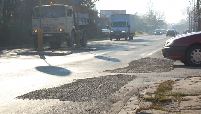 Piotrków: Likwidują uciążliwe garby na Śląskiej
