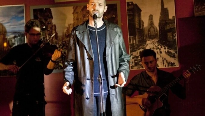 Marcin Różycki śpiewał w SKYY Pubie